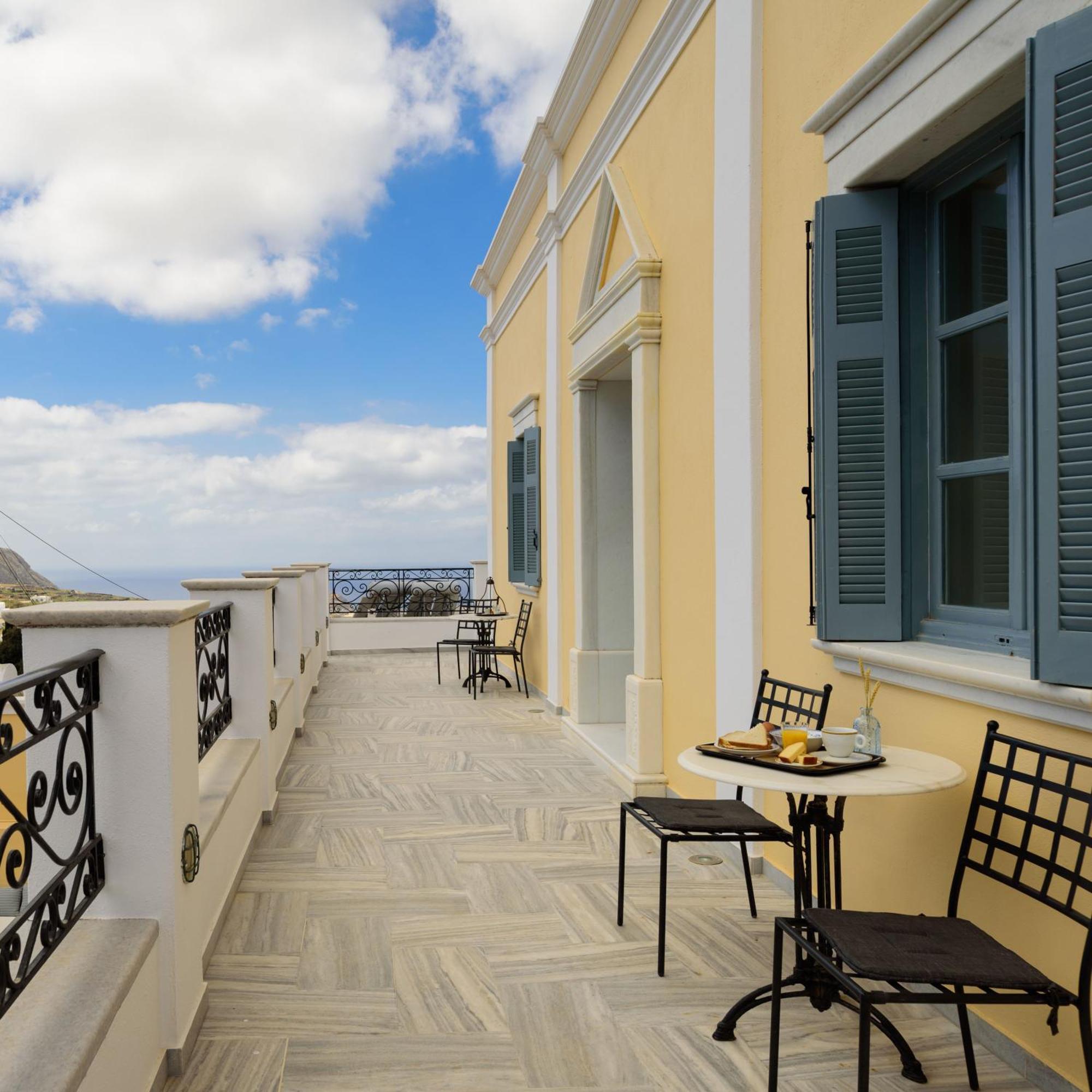 Ikio Concept Santorini Hotel Pyrgos Kallistis Bagian luar foto