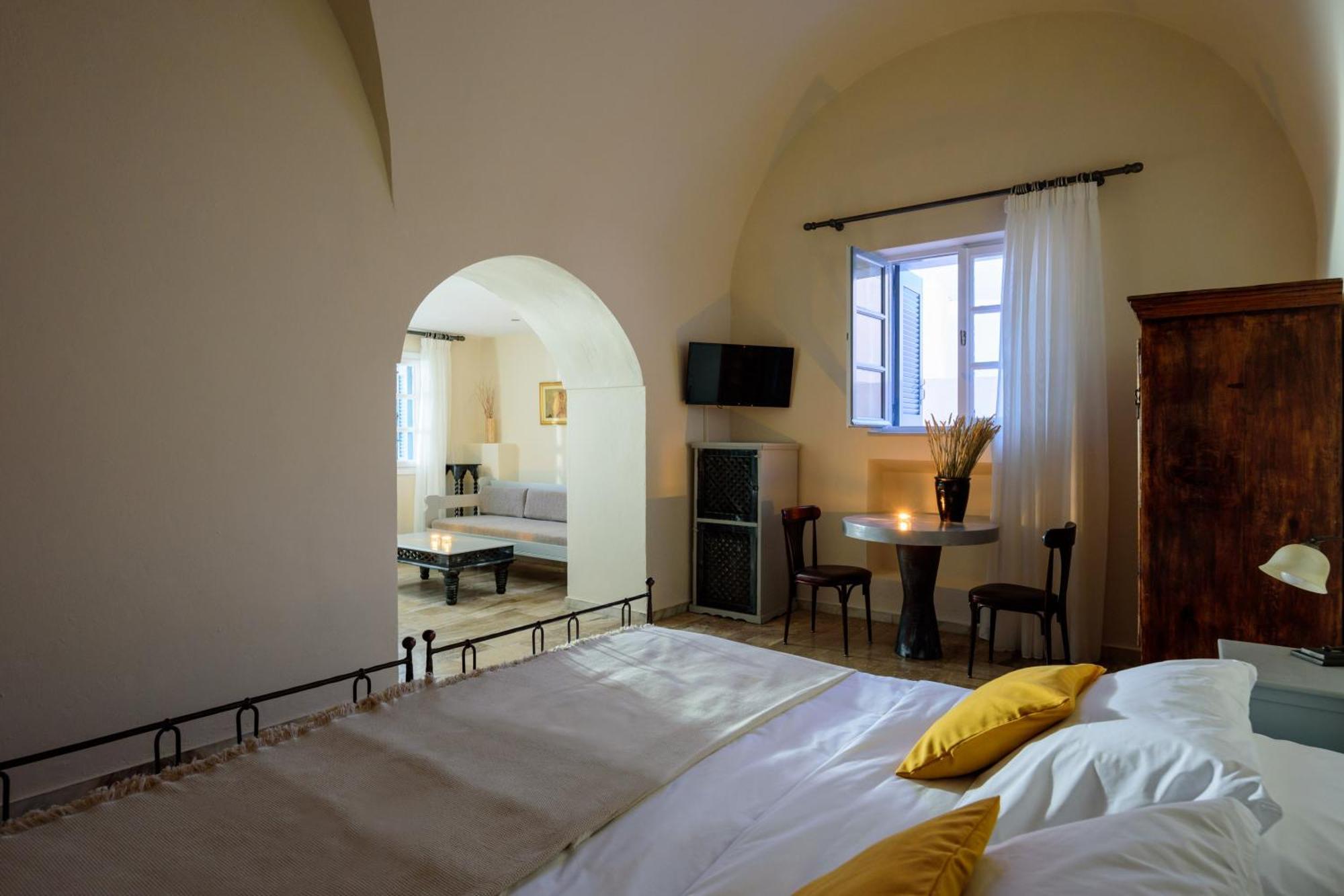 Ikio Concept Santorini Hotel Pyrgos Kallistis Bagian luar foto