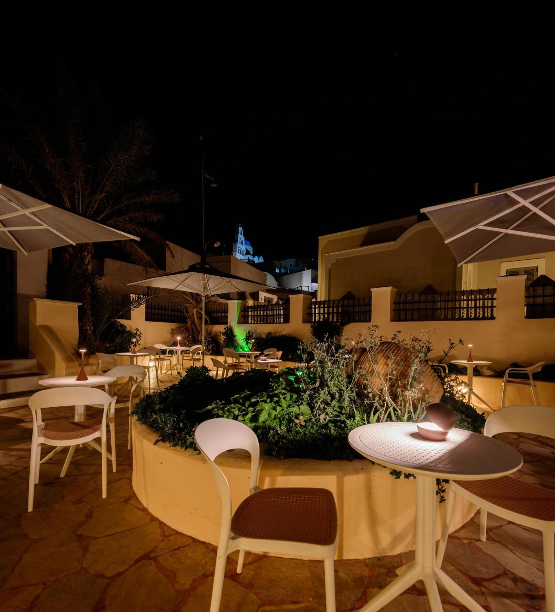 Ikio Concept Santorini Hotel Pyrgos Kallistis Bagian luar foto